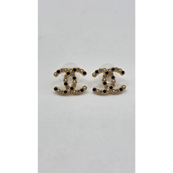 Chanel 2020 Faux Pearl Strass Interlocking CC Stud Earrings - Picture 7 of 11